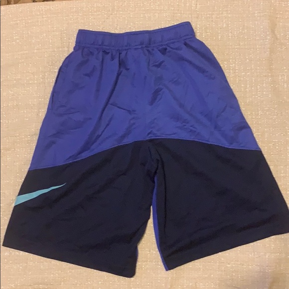 Nike Dri-Fit Shorts - Picture 2 of 3